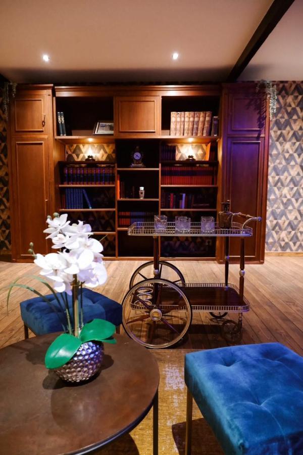 Lofts In Town Hotel อุย ภายนอก รูปภาพ